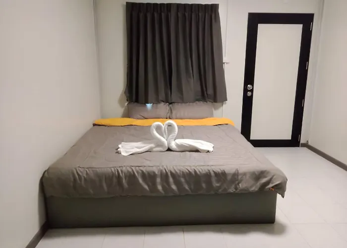 P29 Hotel *